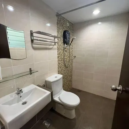 D'Sea Marina Island Resort By Manhattan Group Lumut Luaran gambar