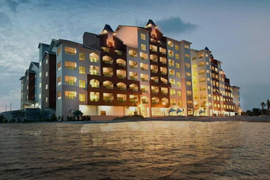 D'sea Marina Island By Manhattan Group Lumut